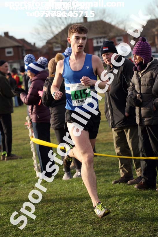 Mens under-20s North Eastern Cross Country, Redcar. Photo:  David T. Hewitson/Sports for All Pics